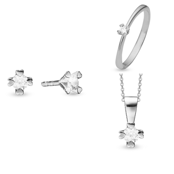 by Aagaard set, with a total of 0,20 ct diamonds Wesselton VS